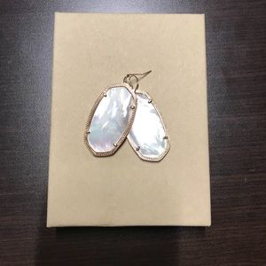 Kendra Scott Danielle Earrings